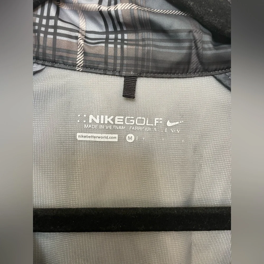 Men’s Nike Golf windbreaker - Picture 5 of 9